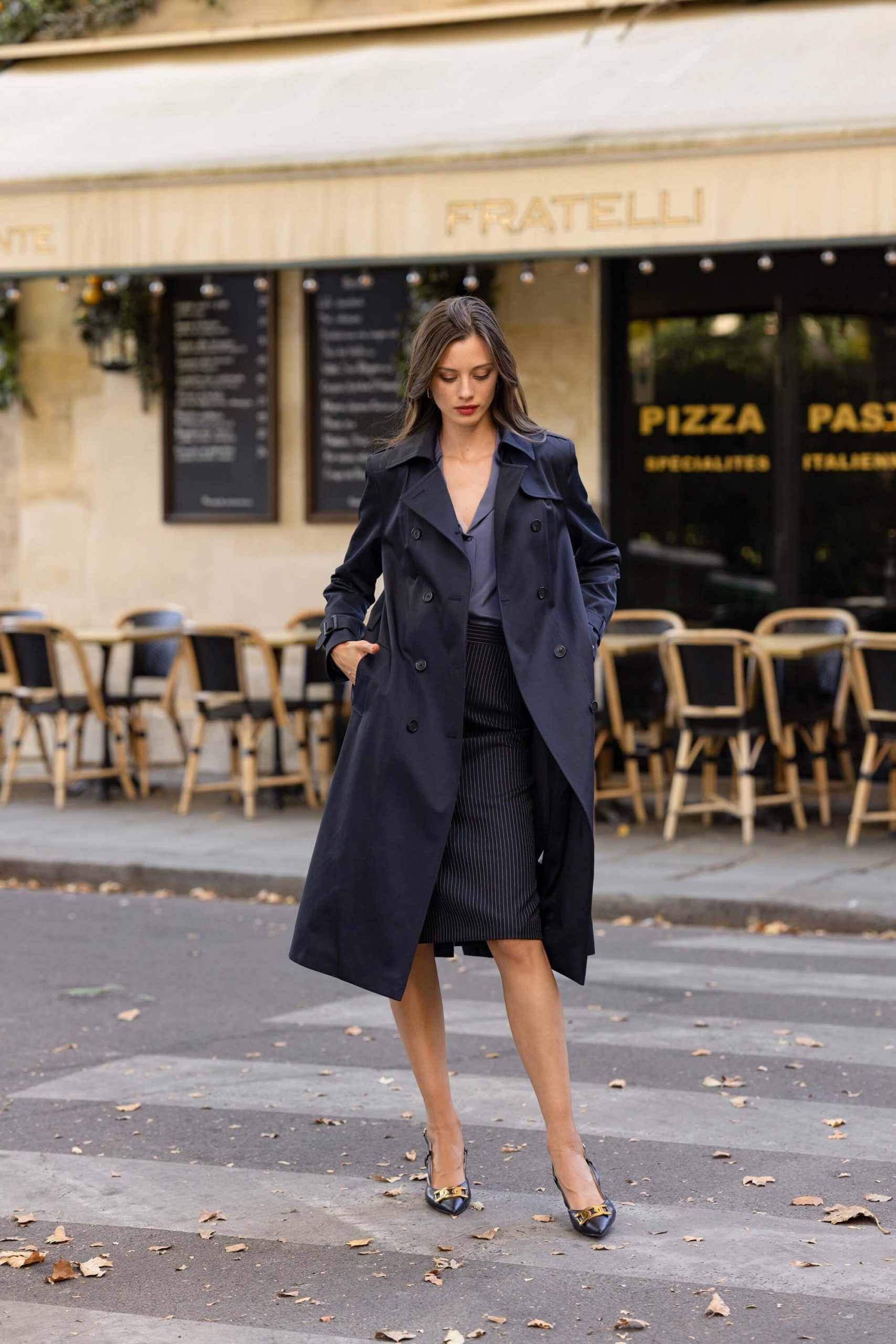 How to Style a Trench Coat: 10+ Chic Trench Coat Outfit Ideas – Gaâla